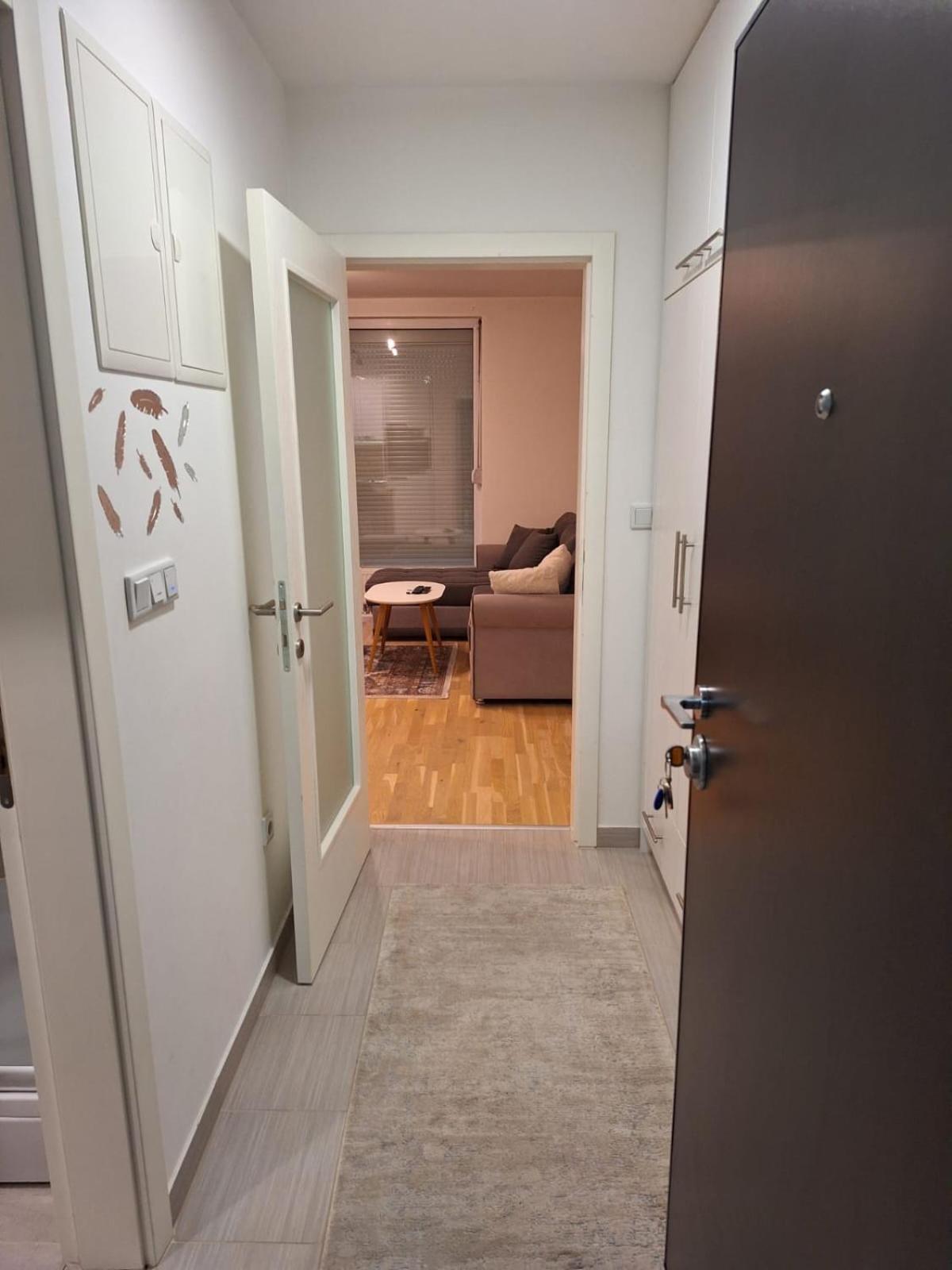Apartment Unaone SJJ